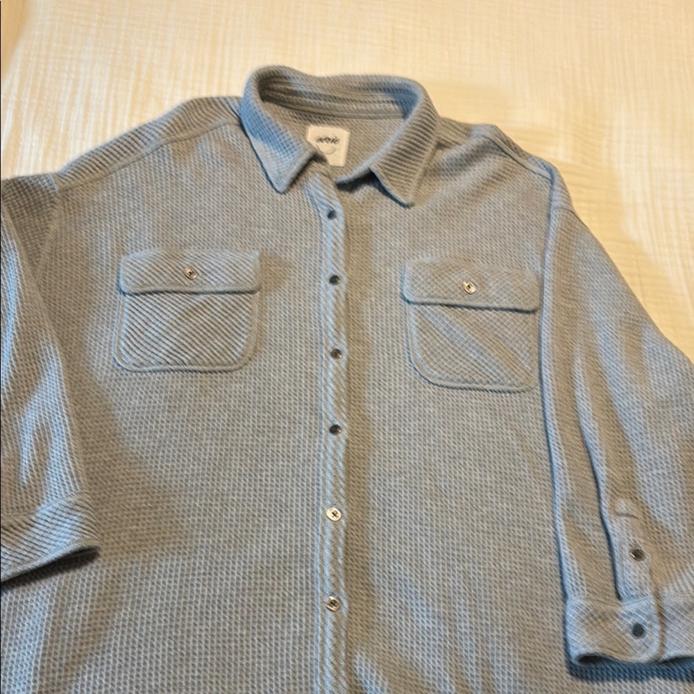 Aerie Light Gray Waffle Button-Up Shirt XL